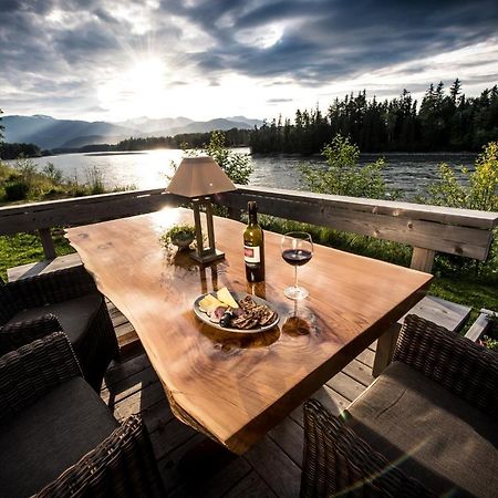 Skeena River House Bed & Breakfast Terrace Extérieur photo
